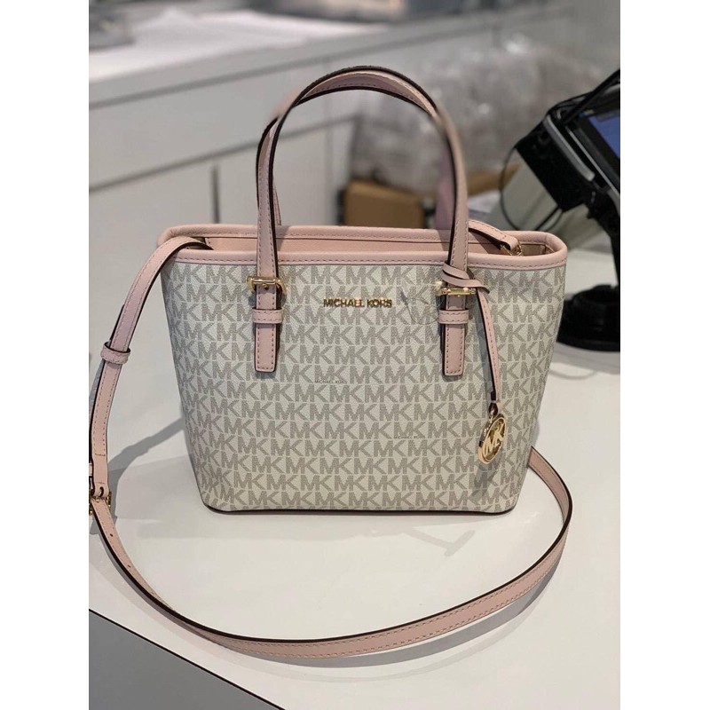 Michael kors best sale xs carryall tote