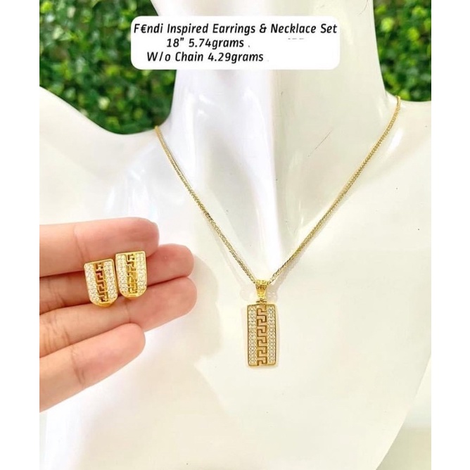 Fendi pendant deals necklace