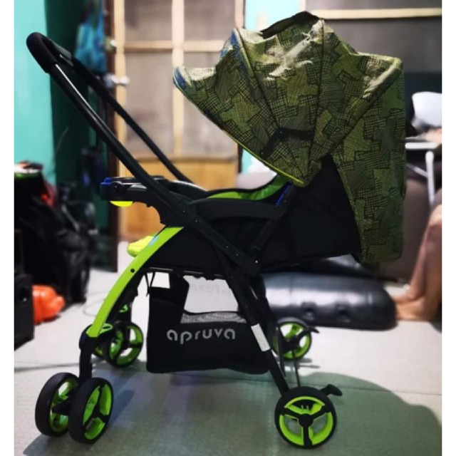 Apruva Folding Deluxe Baby Stroller pre loved Shopee Philippines