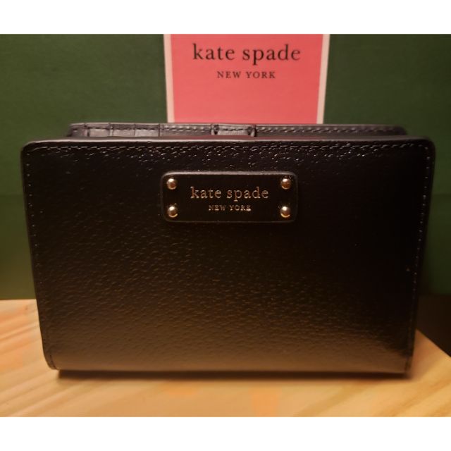 Kate spade medium slim best sale bifold wallet