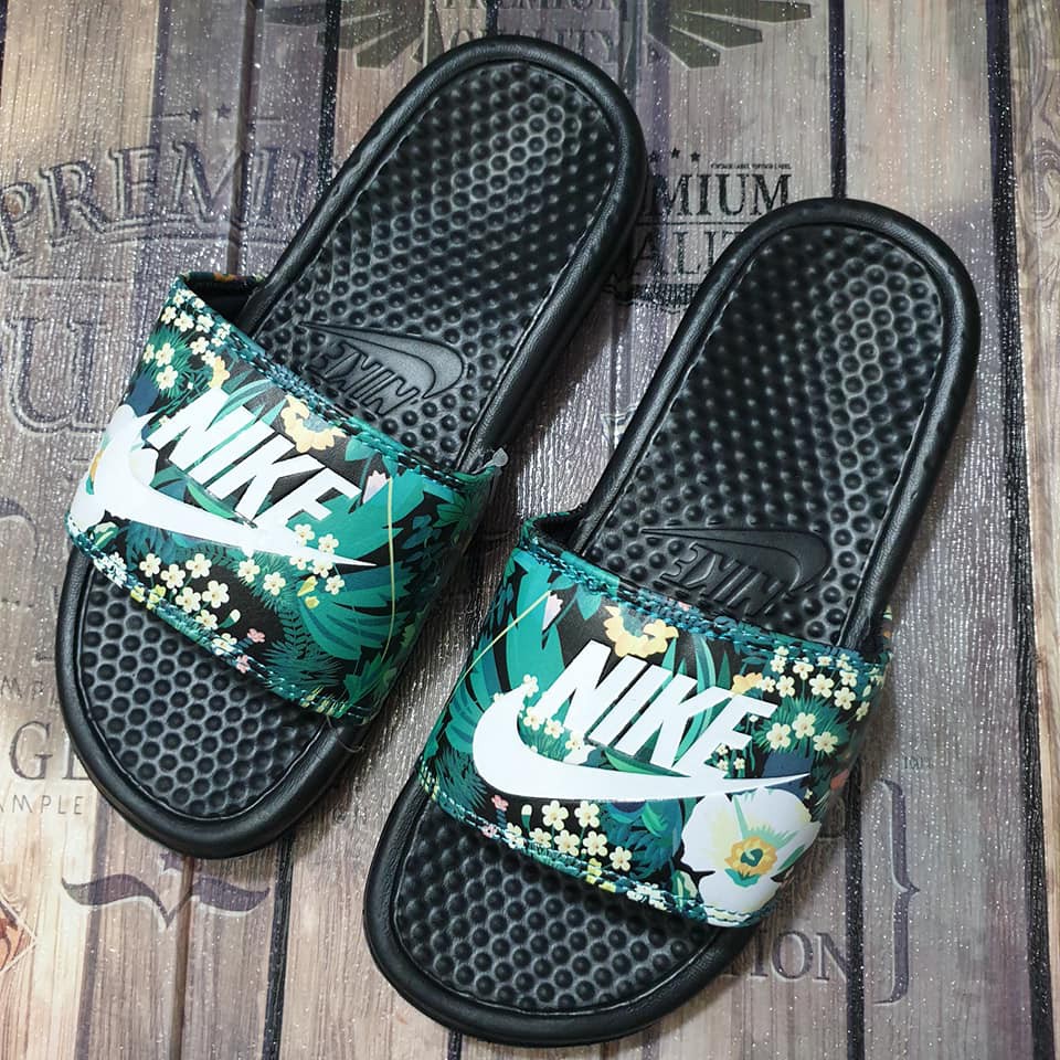 Nike 2025 floral slippers