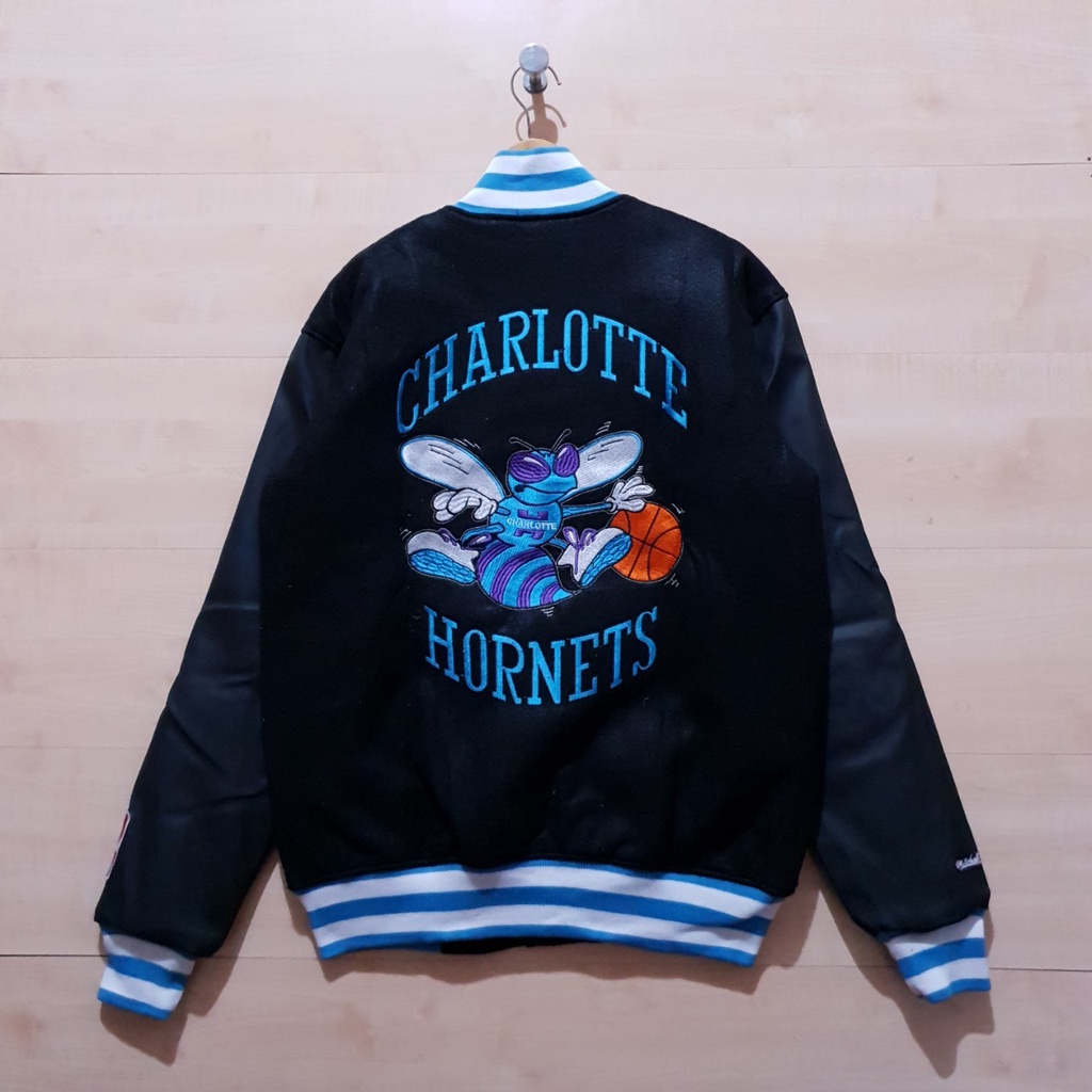 Old school best sale charlotte hornets jacket