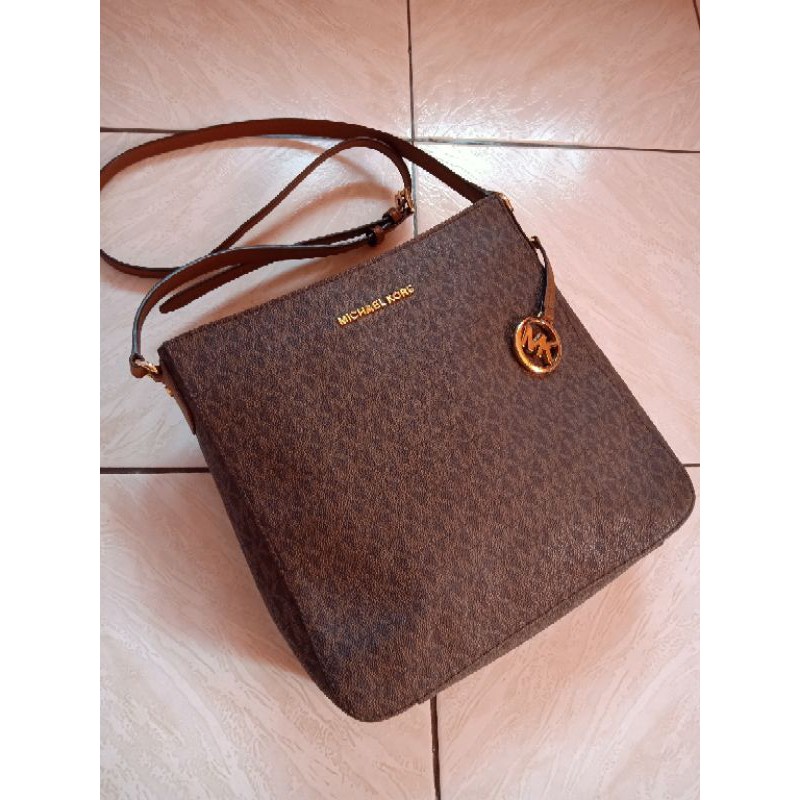 Authentic mk hot sale sling bag