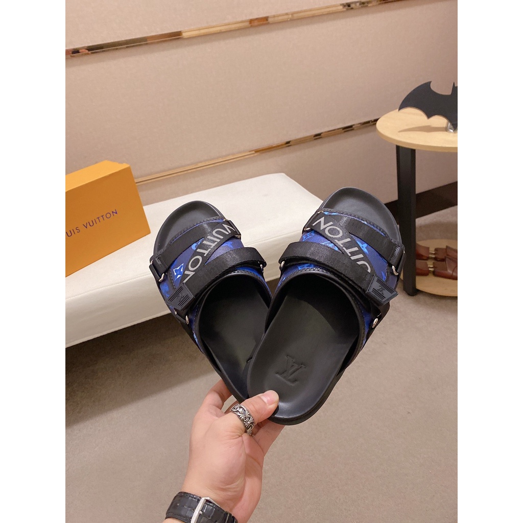 Louis Vuitton Honolulu Sandal In Black And Dark Blue - Praise To