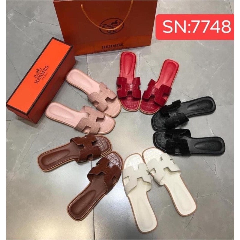 Hermes discount plastic slippers