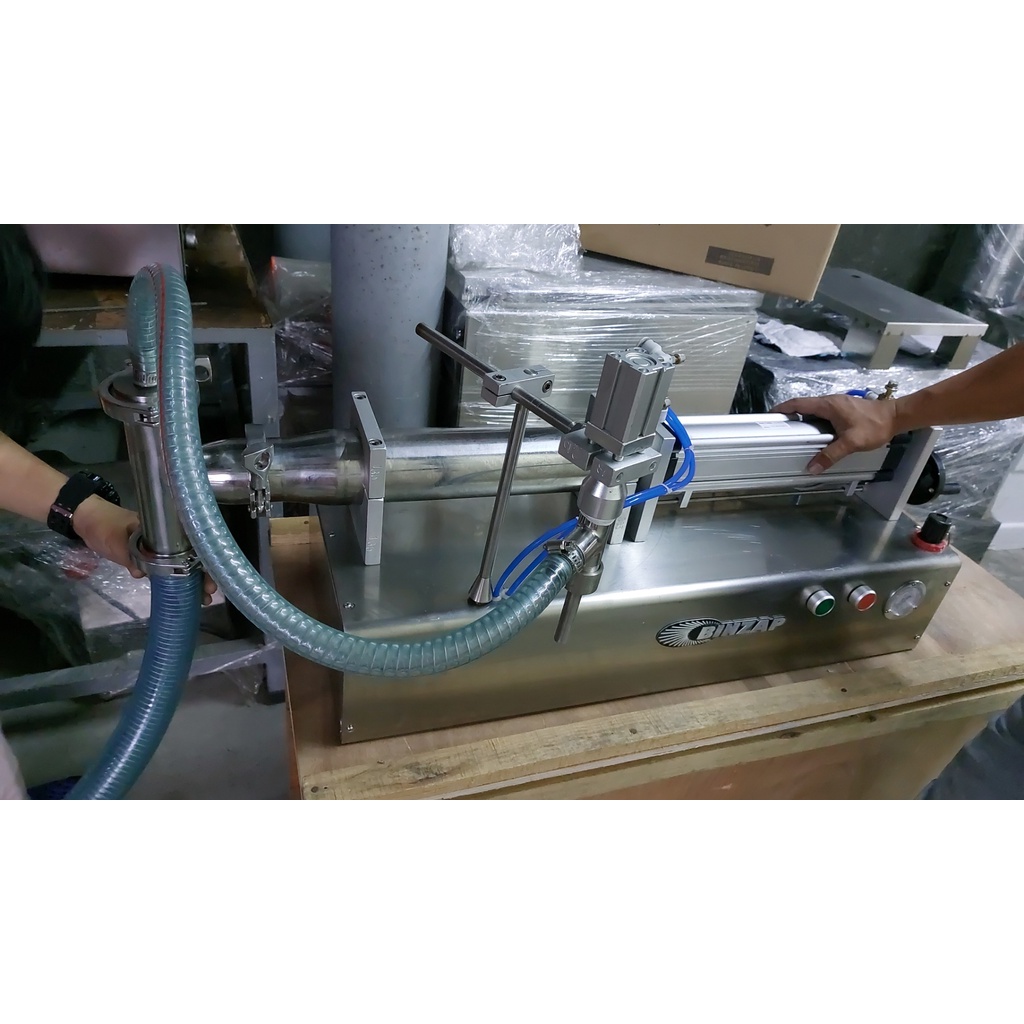 Pneumatic Liquid Filling Machine Auto or Semi Auto 100-1000ml range ...