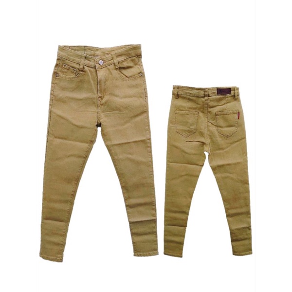 DIFFERENT SHADES OF KHAKI HIGHWAISTED PANTS