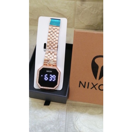 Nixon best sale touch watch