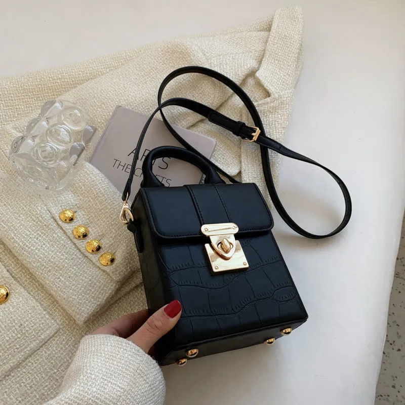 small hand held messenger bag hand bag shoulder bag for women fna071