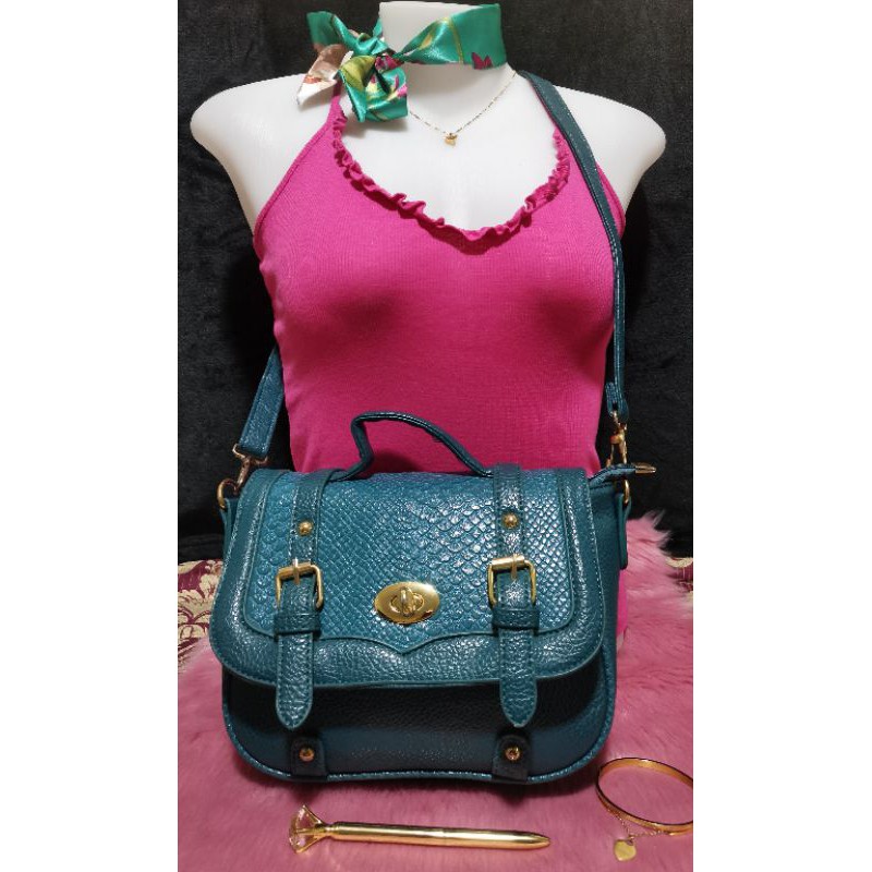Giles n best sale brooks sling bag