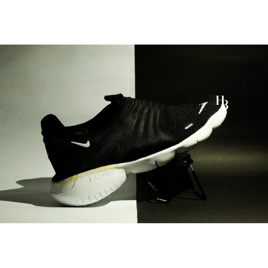 Nike Free Run 3.0 - BLACK SLIP ON (Mall Pull Out)