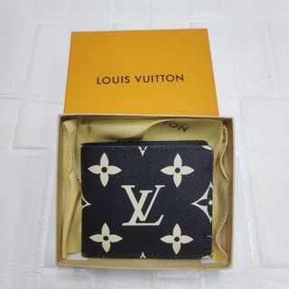 60223 LV high end mens wallet(With box)