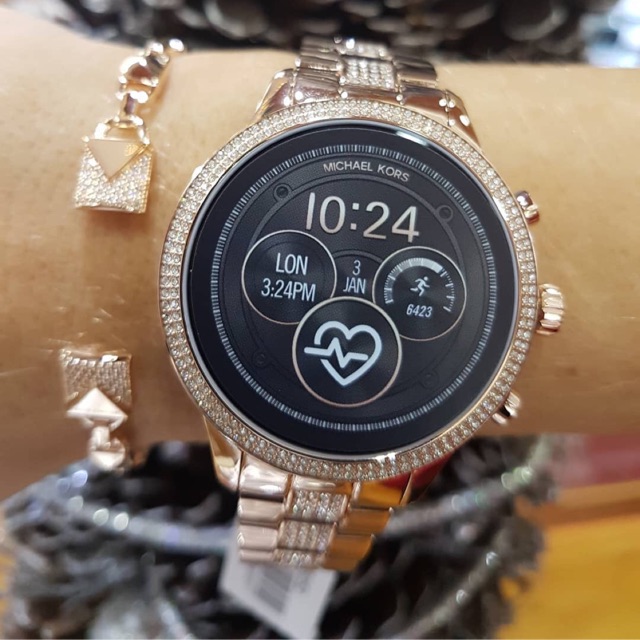 Mk runway hotsell smart watch