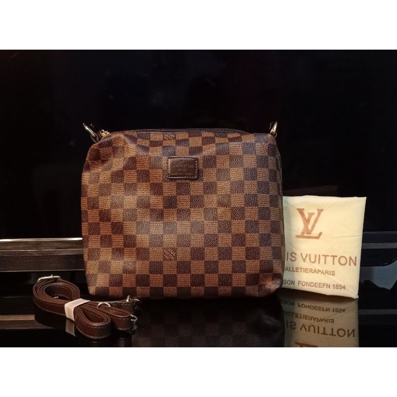 Lv bag online square