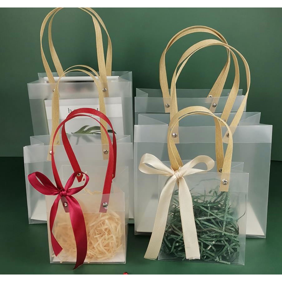 PVC Transparent Gift Bag With Handles Wedding Candy Box Packaging Bags  Birthday Party Decor Supplies Wedding Souvenir Tote Bag