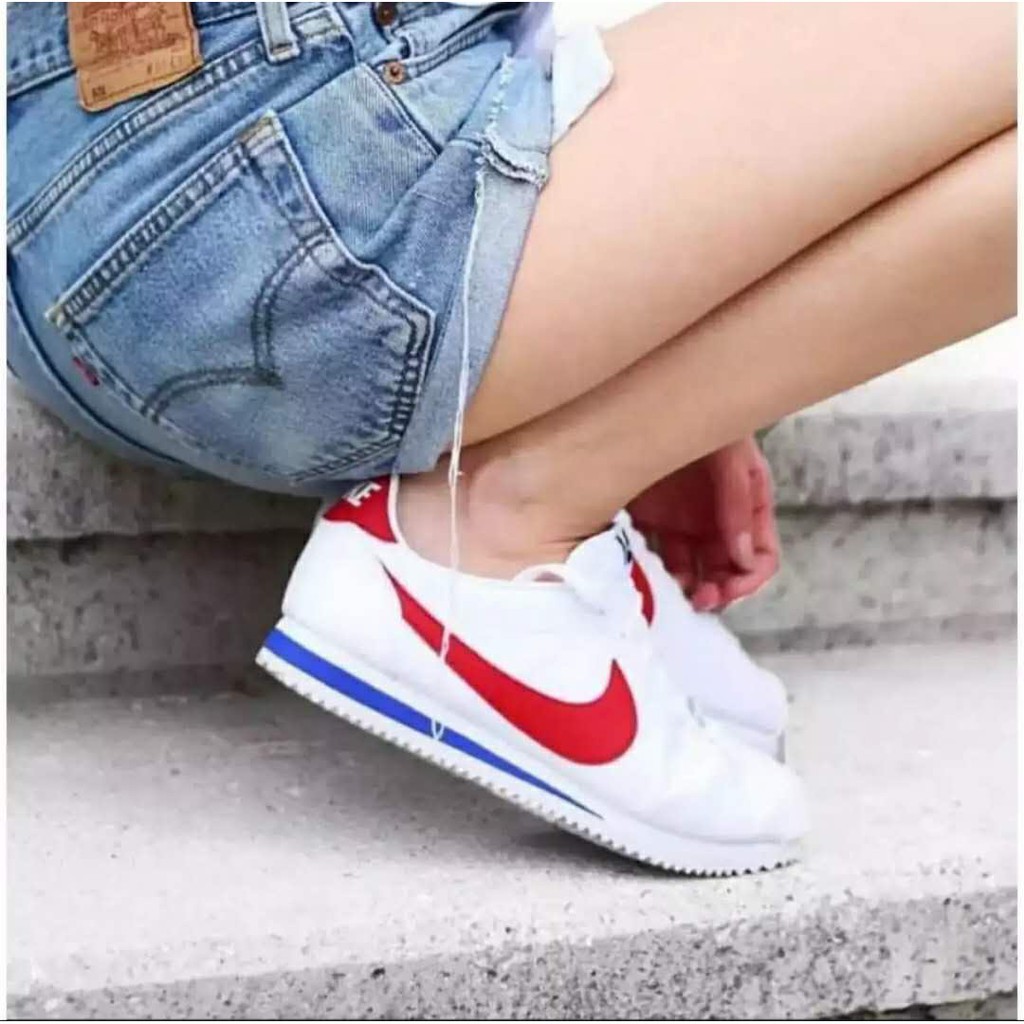 Scarpe on sale nike classic