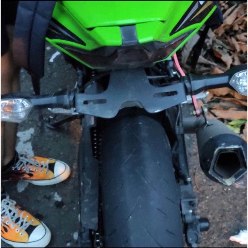 tail tidy zx25r