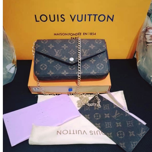 Preowned Louis Vuitton WALLET L mono