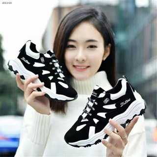 Ladies sneakers on on sale sale