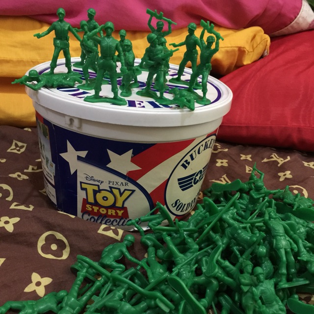 Bucket soldiers hot sale toy story