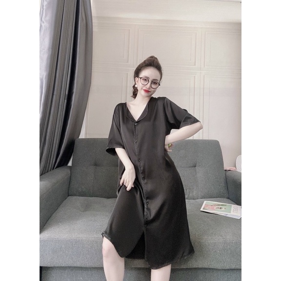 High quality silk nightgown, home nightgown A smooth color that brings