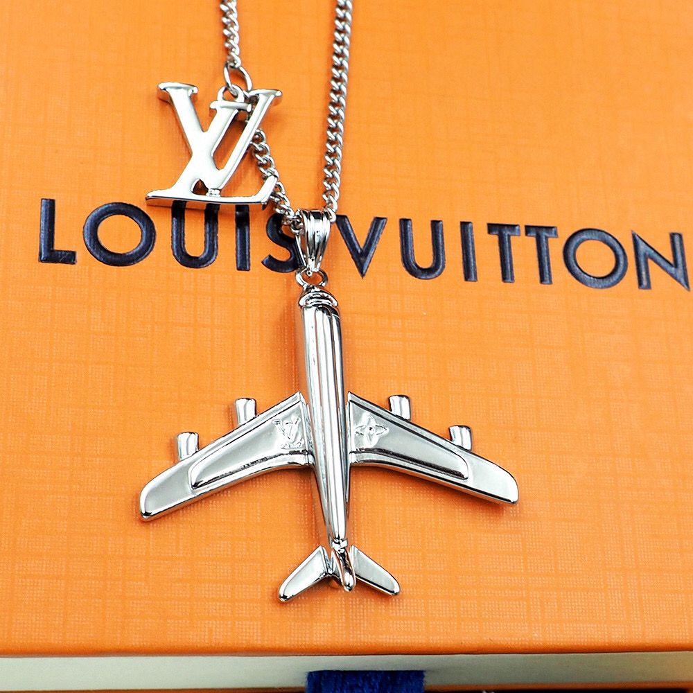 Lv jia new aircraft necklace silver clothes accessories