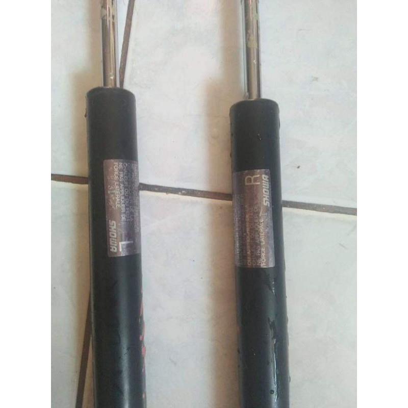 SHOWA Honda jazz gd rear boot damper honda fit gd rear boot damper ...
