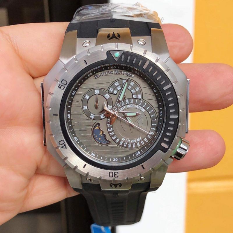 Technomarine hot sale manta diver