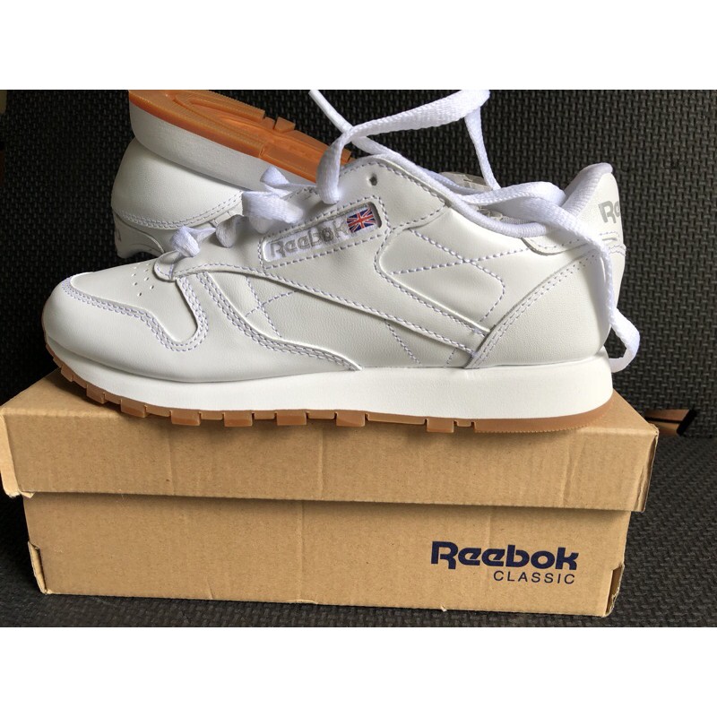 Reebok womens classic hot sale gum sole