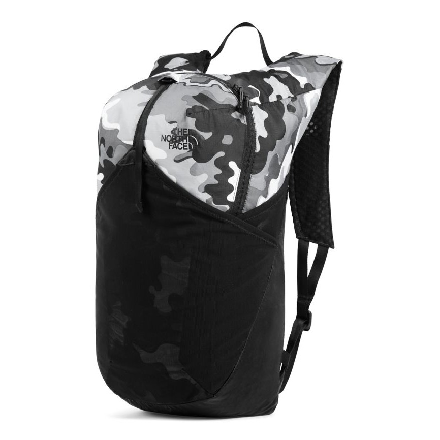 The north face hot sale flyweight 17l