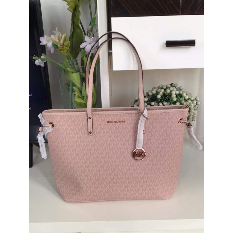 Large pink michael online kors bag