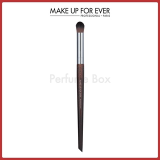 MAKE UP FOR EVER 236 Large Precision Blender Brush