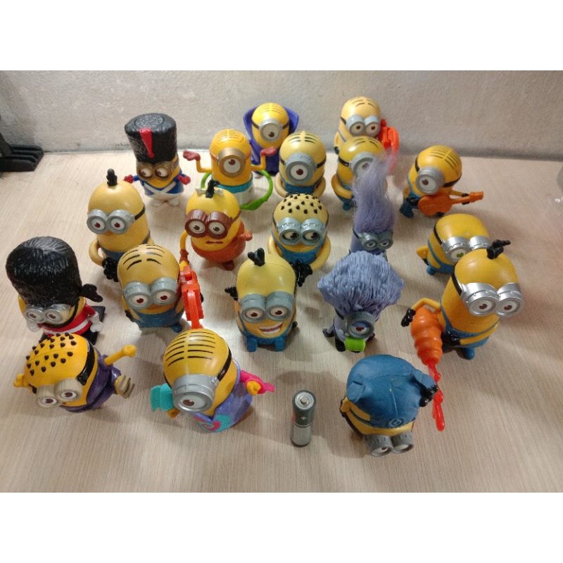 MINIONS, (Pre-Loved) Despicable me Collectables Toys | Shopee Philippines