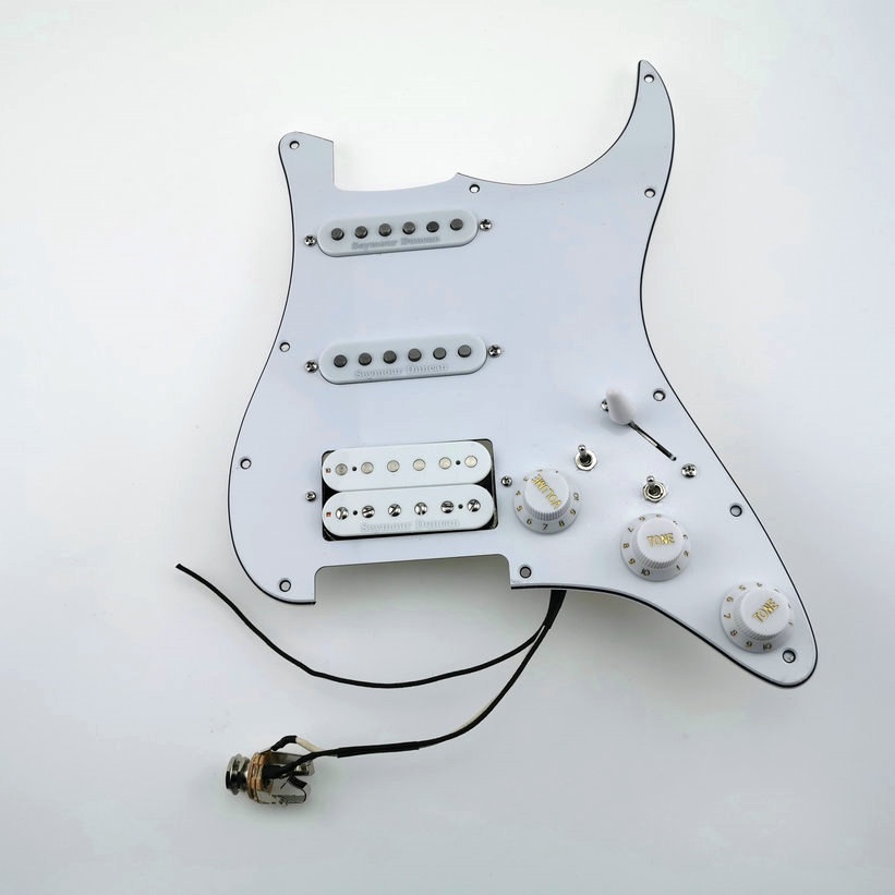 Pickguard Strat précâblé avec ensemble de micros SSH Alnico V à haut rendement p
