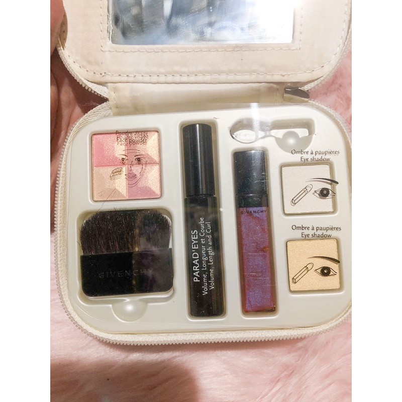 Givenchy makeup online set