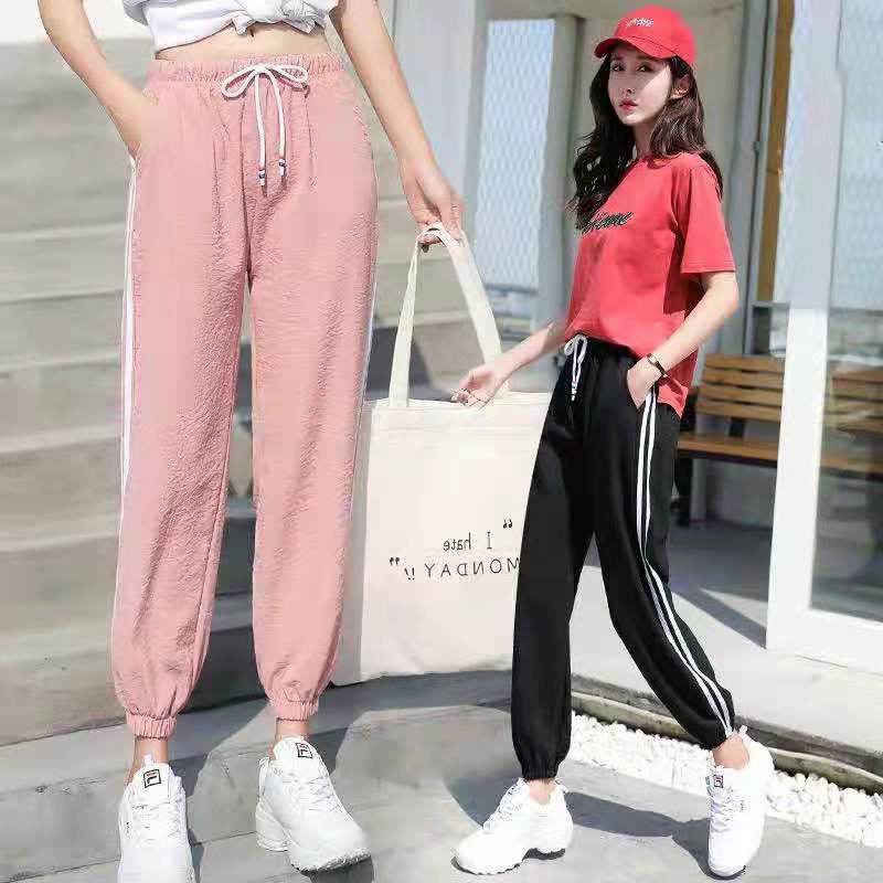 Korean jogger store