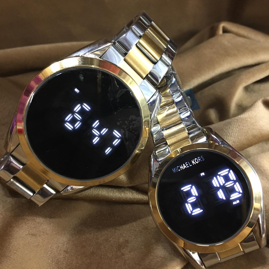 Replica michael hot sale kors smartwatch