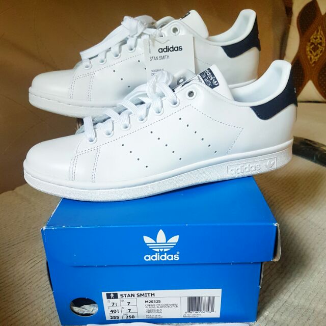 Adidas stan outlet smith vancouver