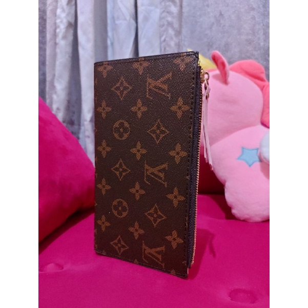 Lv on sale flat wallet