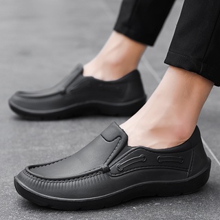 Ready stock Hotel Kitchen Clogs Non-slip Chef Shoes Casual Flat Work Shoes  Breathable Resistant Kitchen Cook Working Shoes Size Plus 37-46