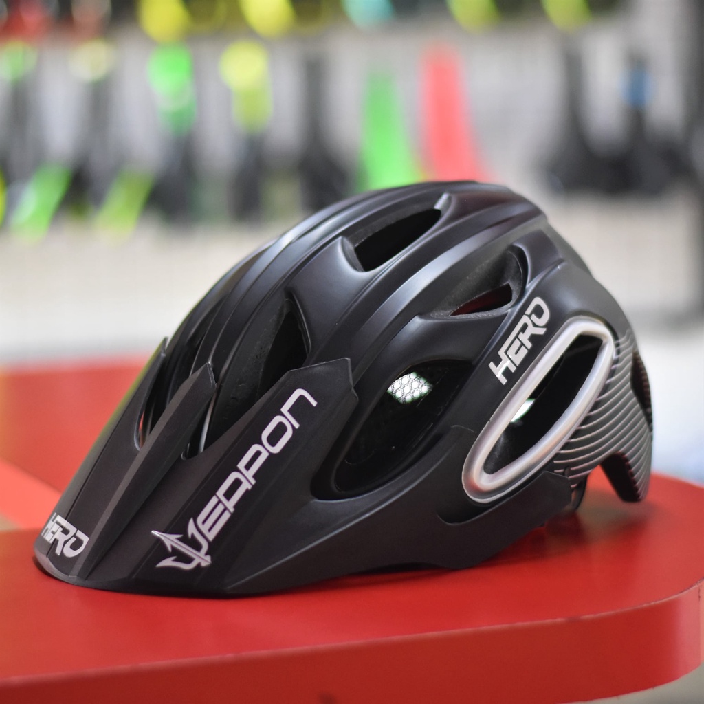 Weapon Hero Cycling Helmet