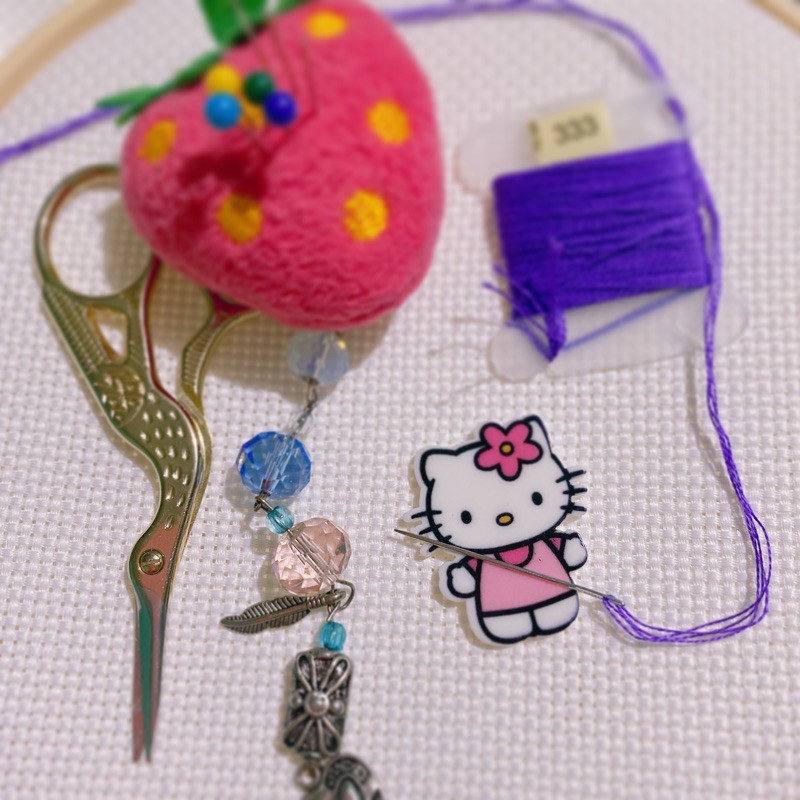 hello kitty needle minder or plce holder