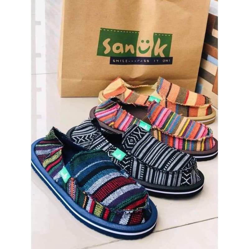 Sanuk half shoes for Women