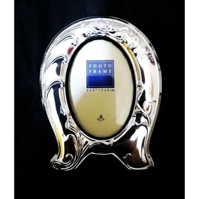 Silver Plated Oval Photo Frame with velvet backing Shopee Philippines