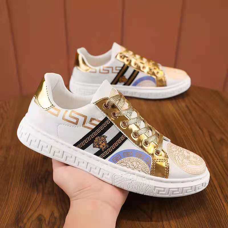 Zapatos best sale versace 2020