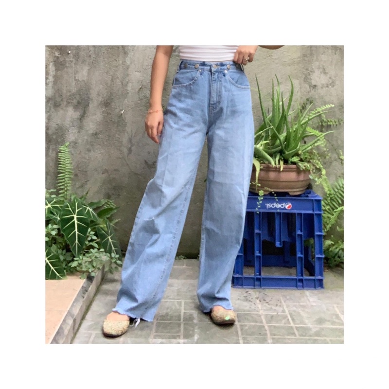 Women's Fashion Korean Style Casual Attire Six Pockets Wide Leg Cargo Mom  Jeans 2740