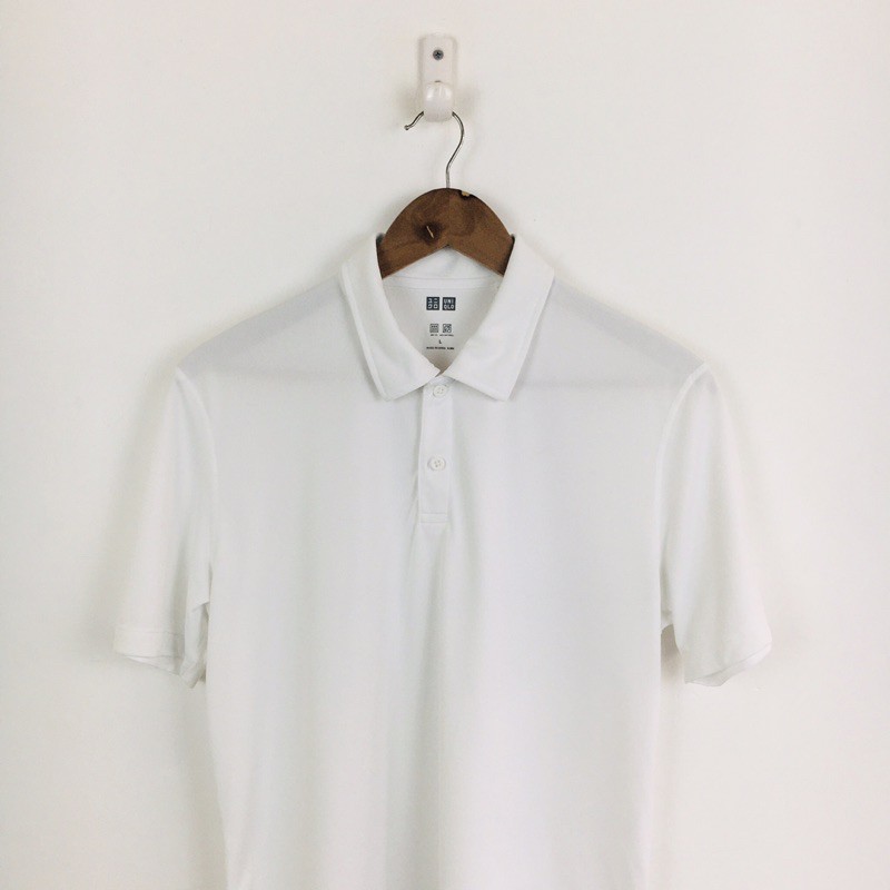 uniqlo white polo