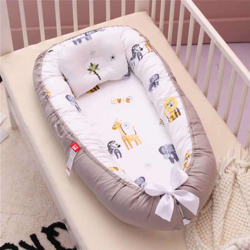 Small travel bed for hot sale baby