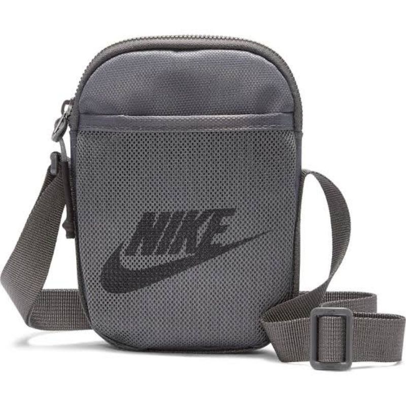 Nike man 2025 bag jd