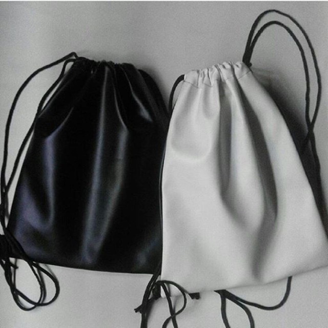 Plain string clearance bag